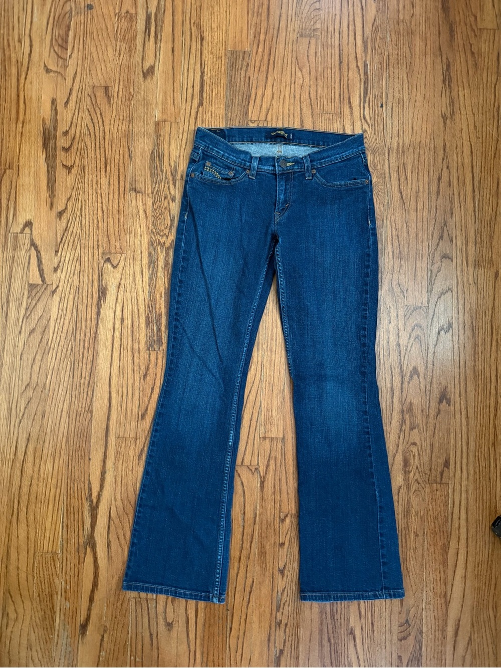 LEVI'S Too Superlow 524 Boot Cut Jean size 7M Y2K